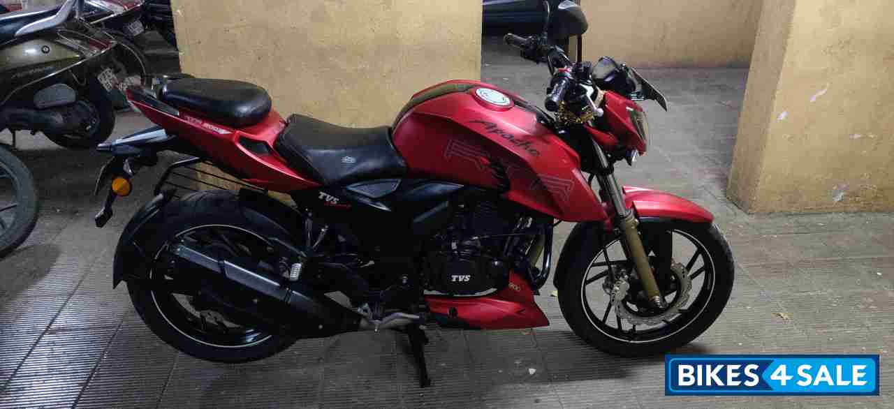 TVS Apache RTR 200 4V