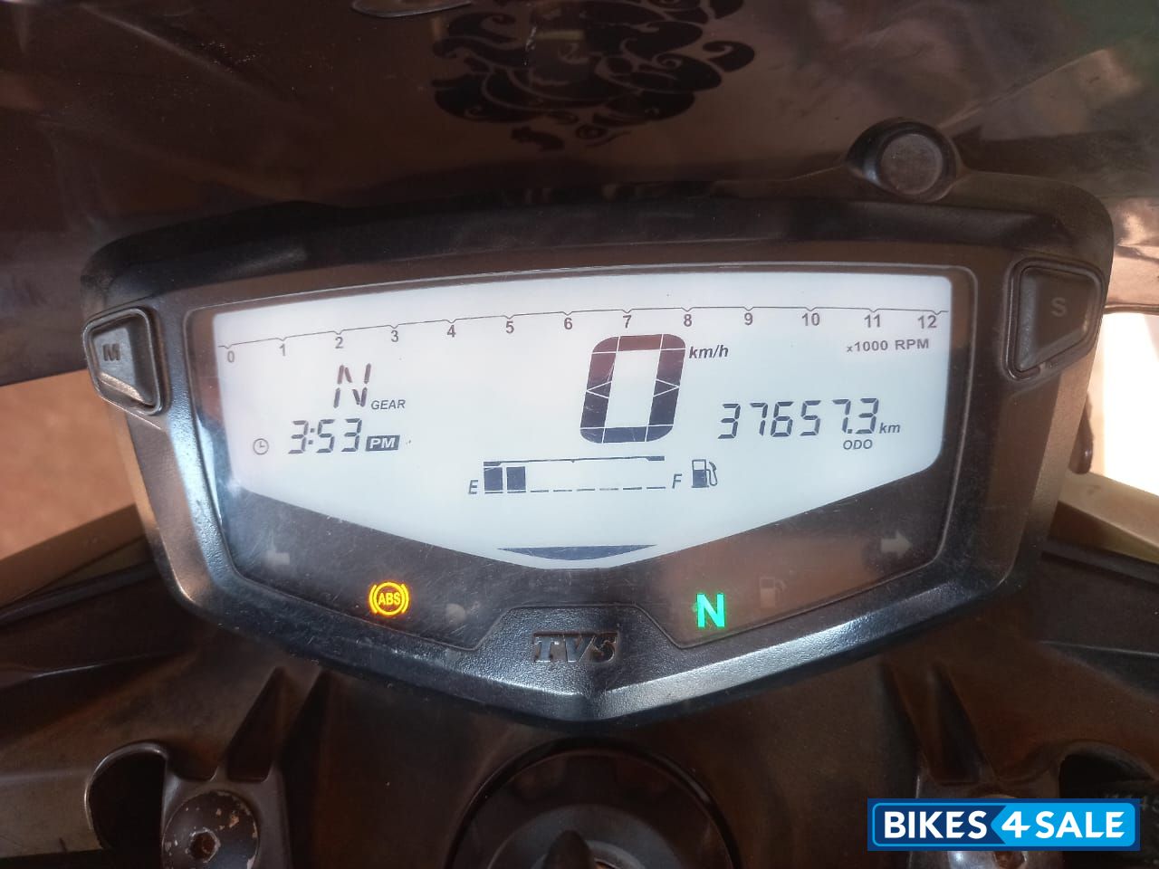 TVS Apache RTR 200 4V