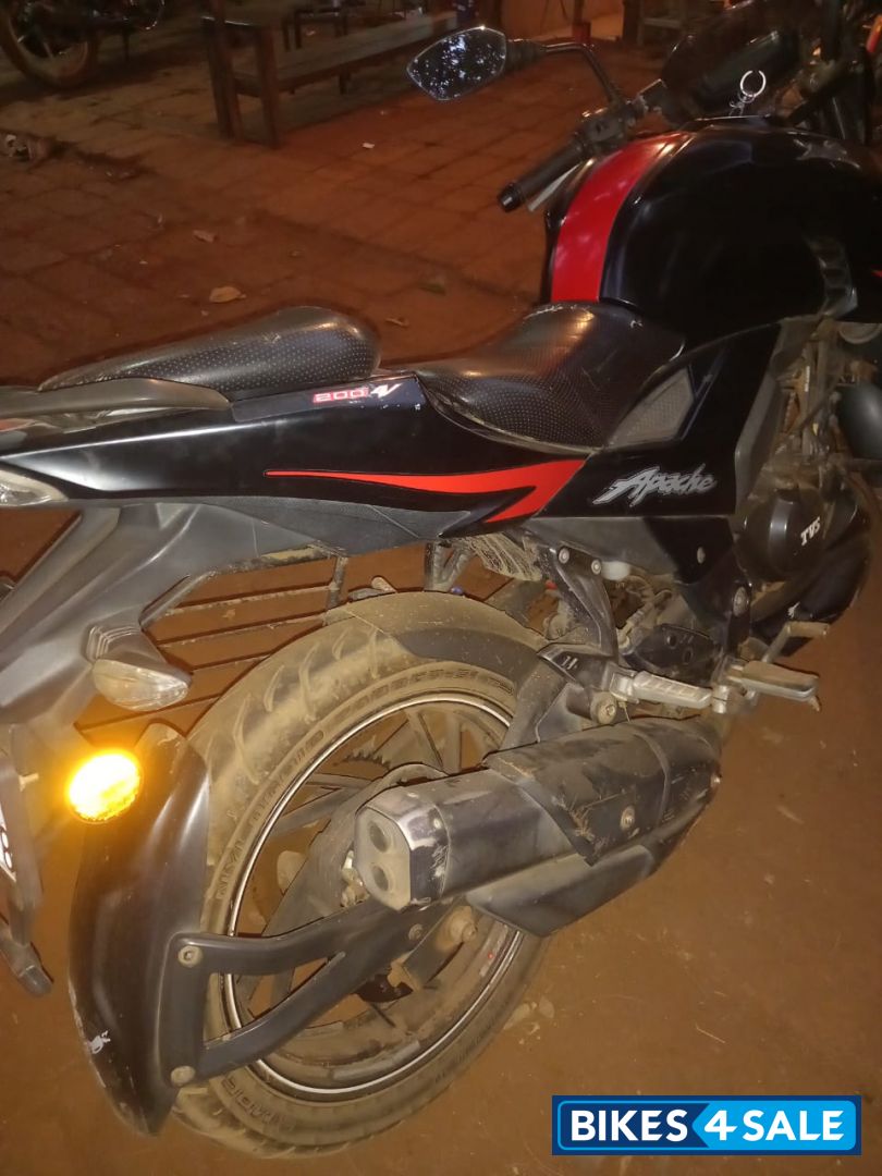 TVS Apache RTR 200 4V