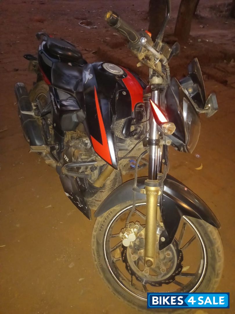 TVS Apache RTR 200 4V