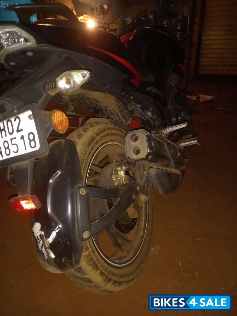 TVS Apache RTR 200 4V