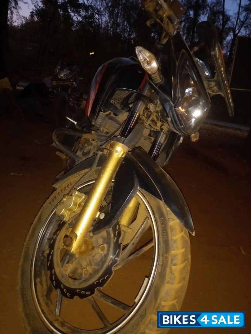 TVS Apache RTR 200 4V