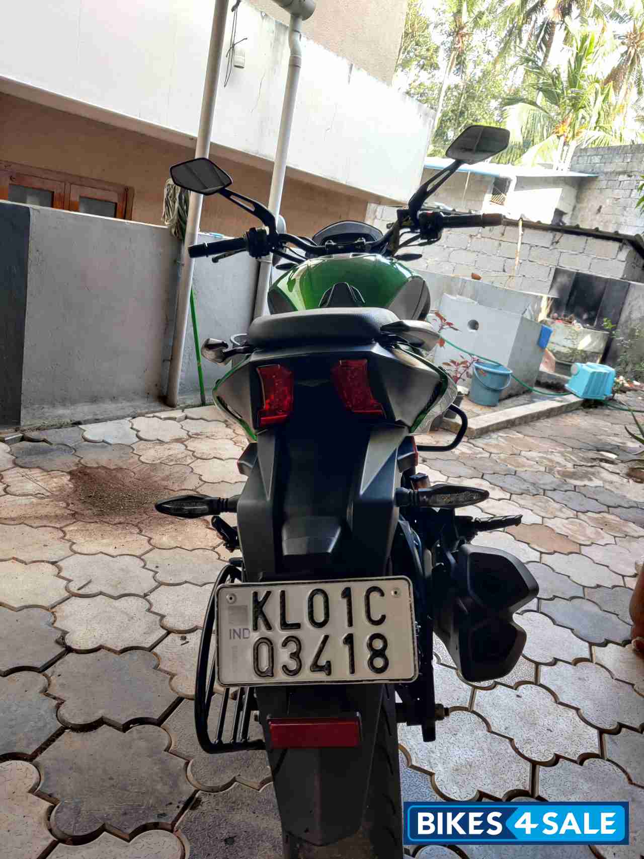 Bajaj Dominar 400 ABS BS6