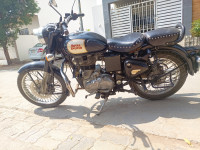 Black Royal Enfield Classic 350