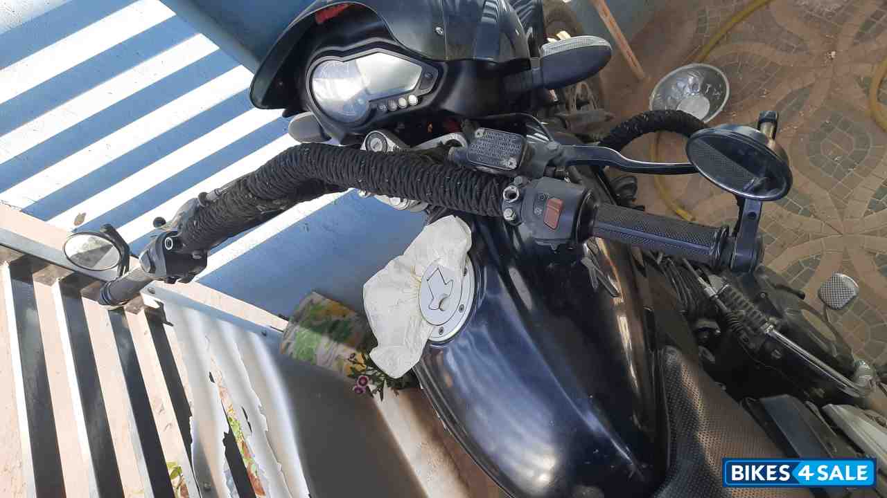 Black Bajaj Pulsar 150