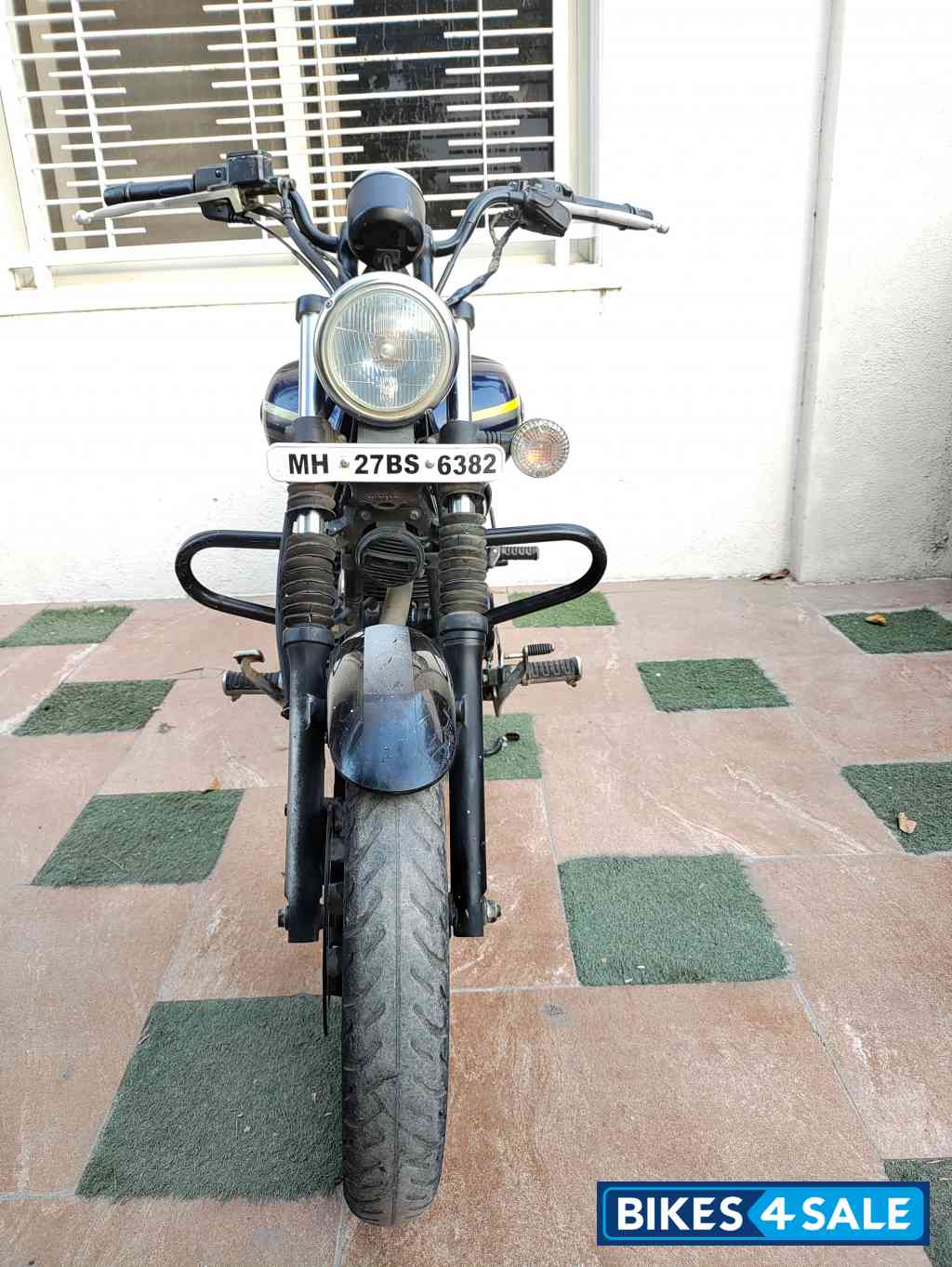 Navy Blue Bajaj Avenger Street 150