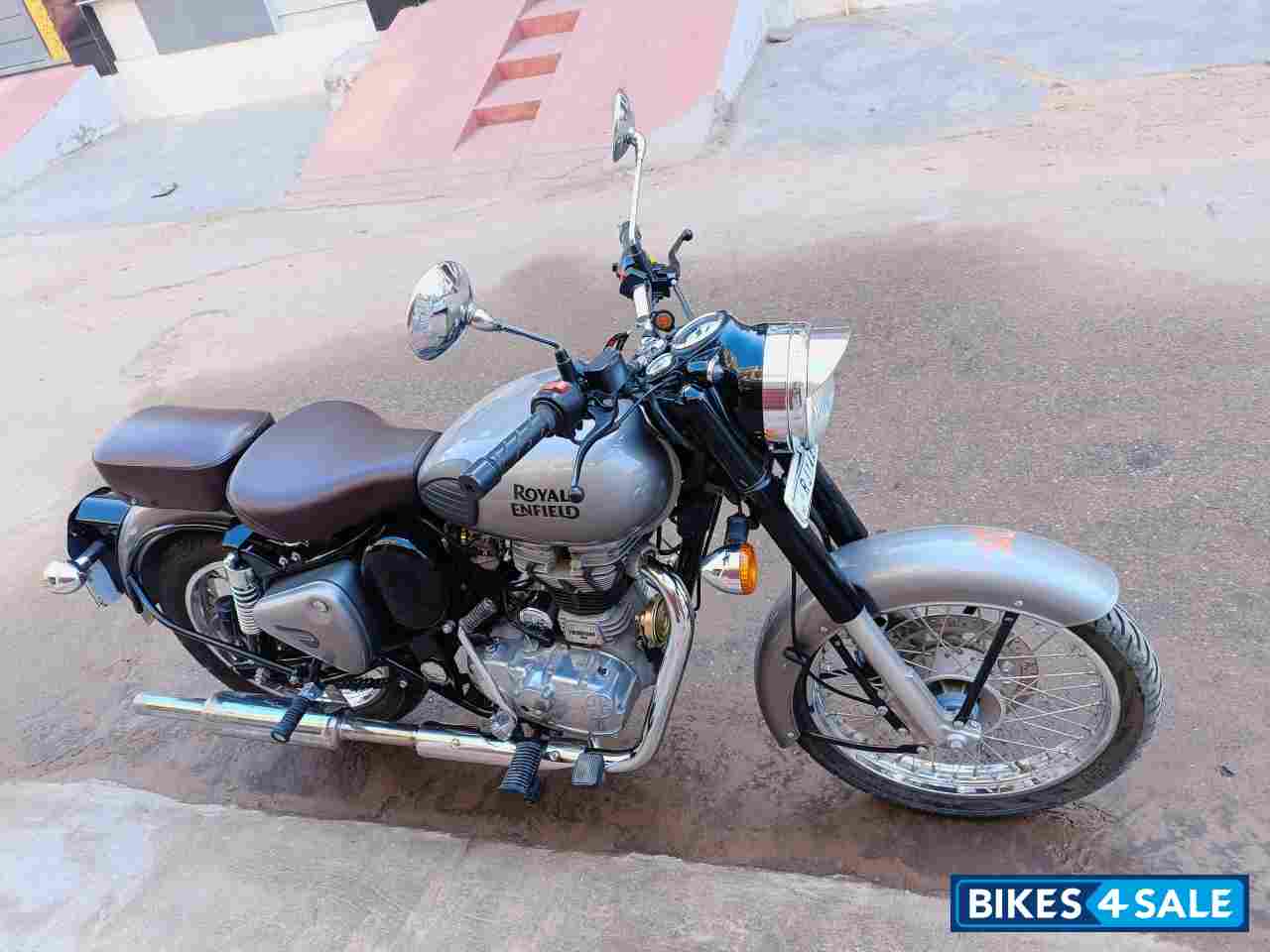 Royal Enfield Classic Gunmetal Grey