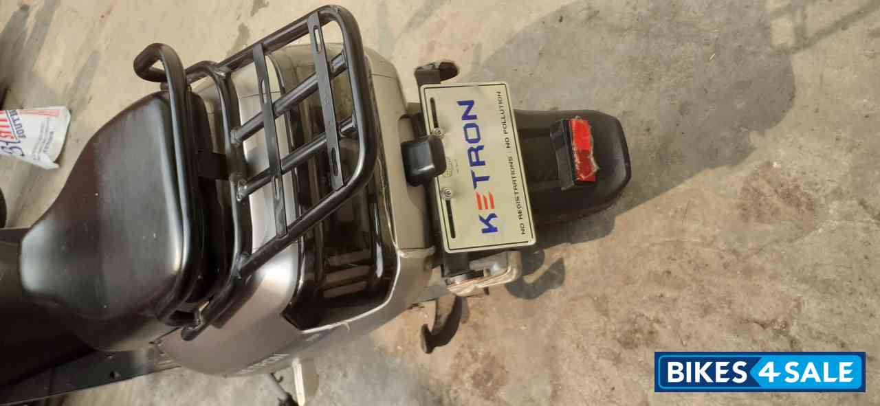 Grey Ketron GT 80 R LX