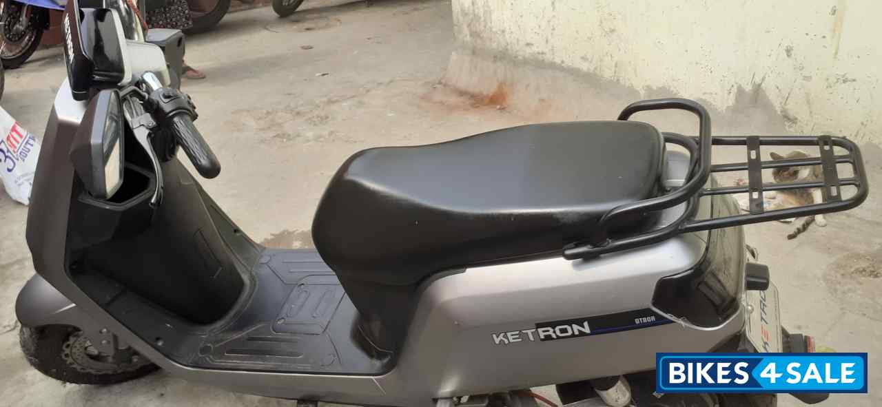 Grey Ketron GT 80 R LX