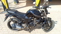 Balck Yamaha FZ16