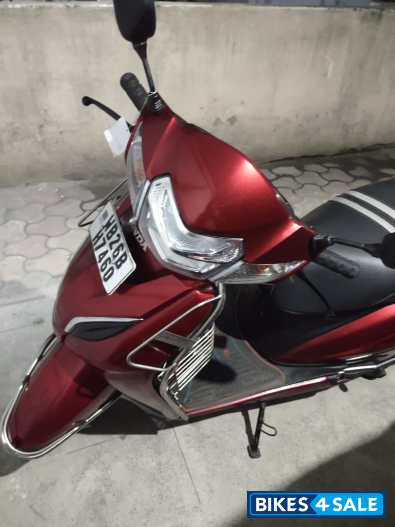 Red Honda Activa 5G