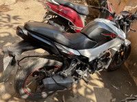 Pearl Silver White Hero Xtreme 160R