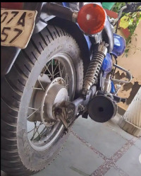 Pblue Bajaj Avenger 220 DTS-i