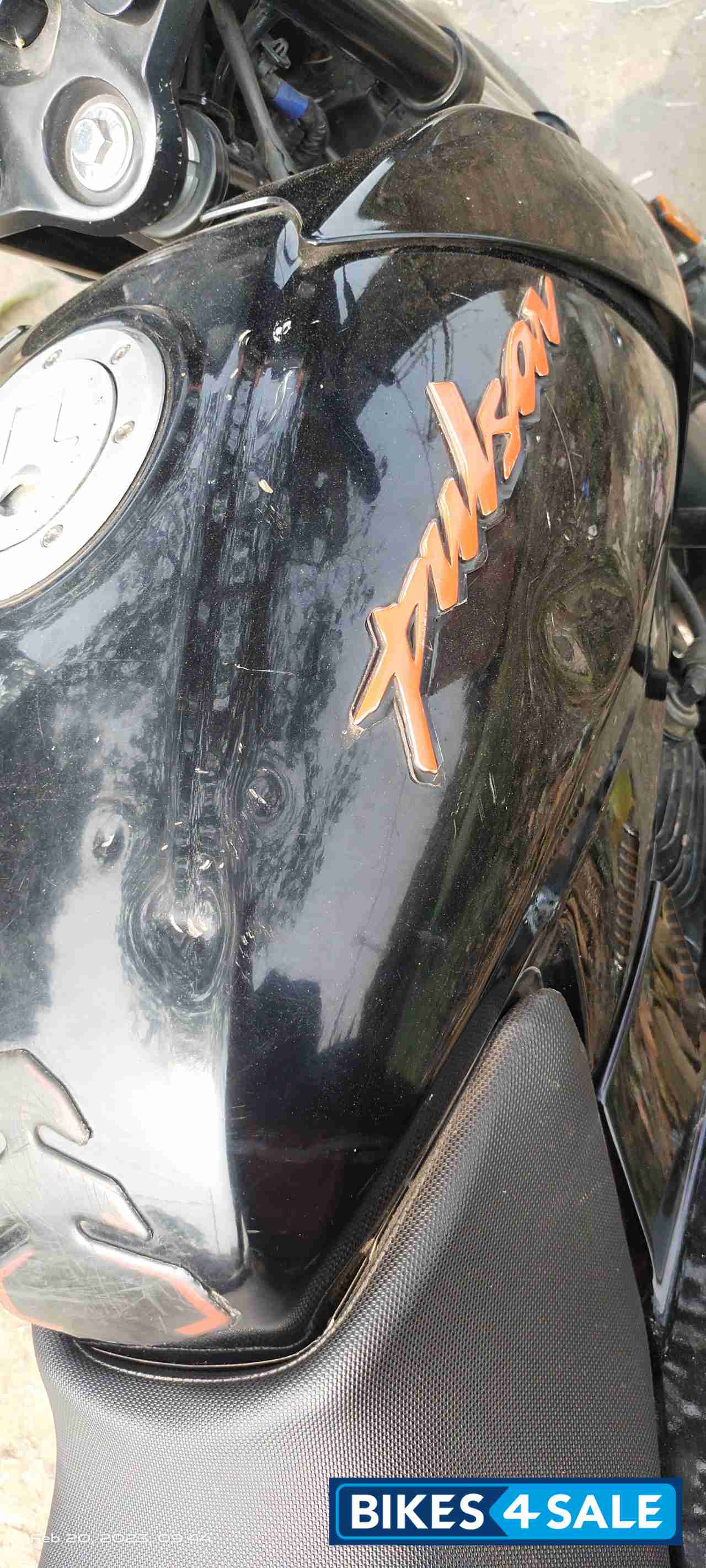 Bajaj Pulsar 125 Split Seat Bajaj Pulsar 125 Split Seat