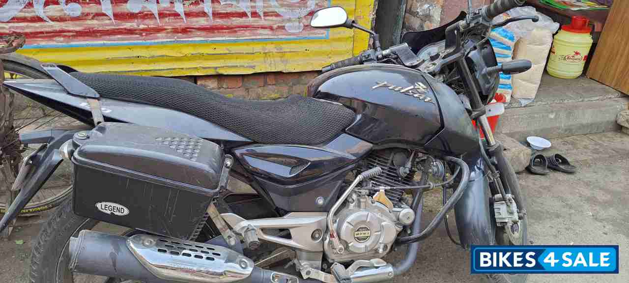 Black Bajaj Pulsar 150 DTSi