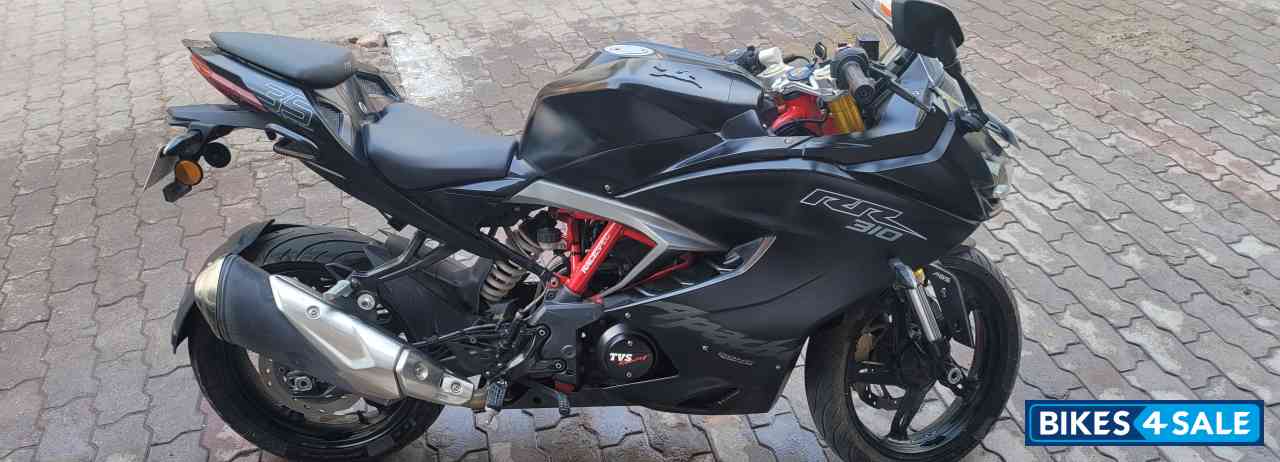 Matte Black TVS Apache RR 310