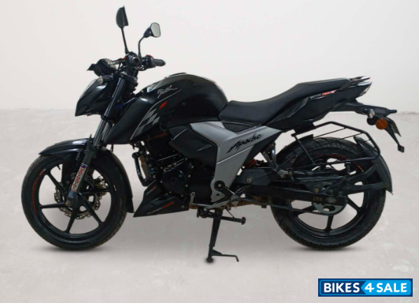 TVS Apache RTR 160 4V