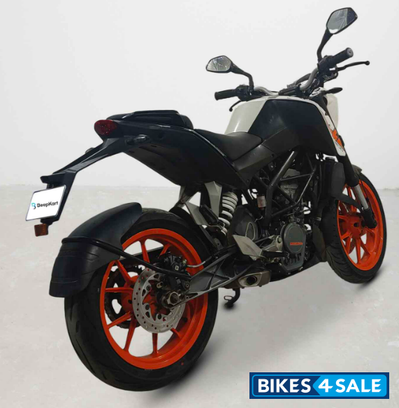 KTM Duke 200