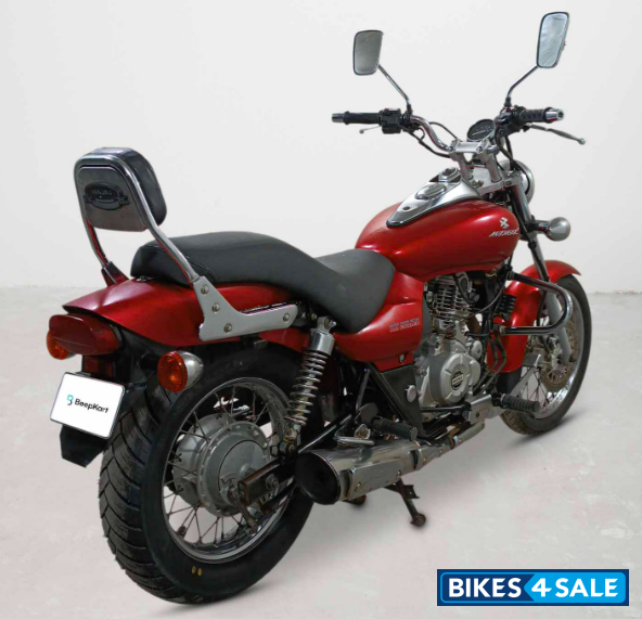 Bajaj Avenger 180 DTS-i