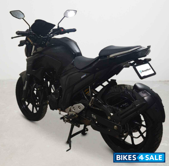 Yamaha FZ25