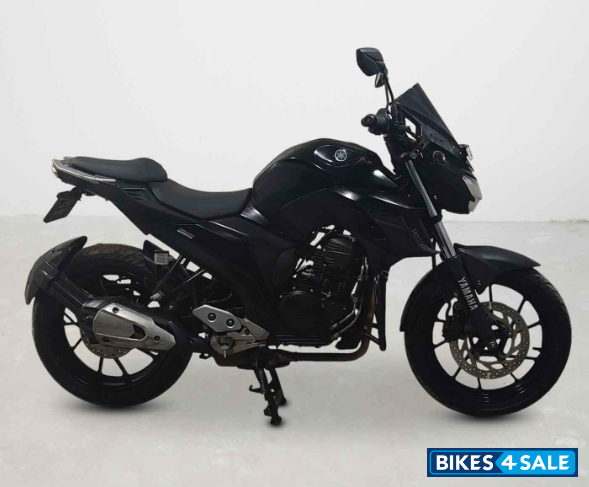 Yamaha FZ25