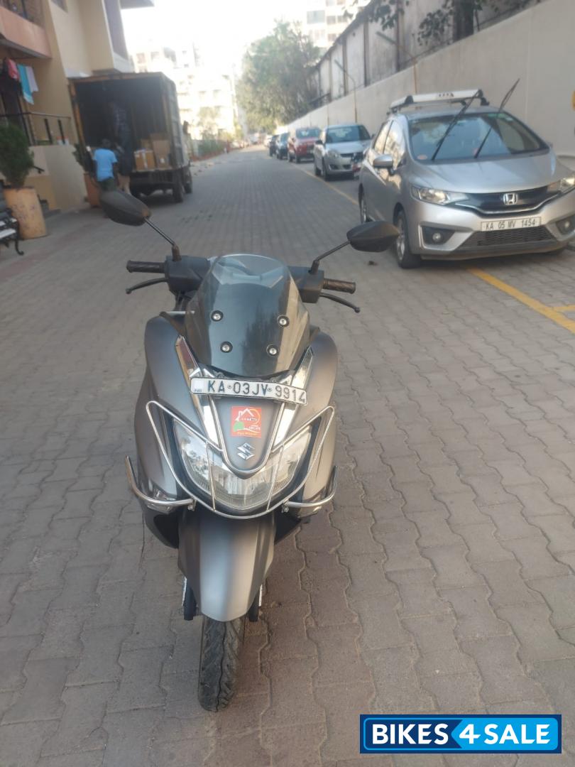 Suzuki Burgman Street