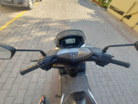 Suzuki Burgman Street