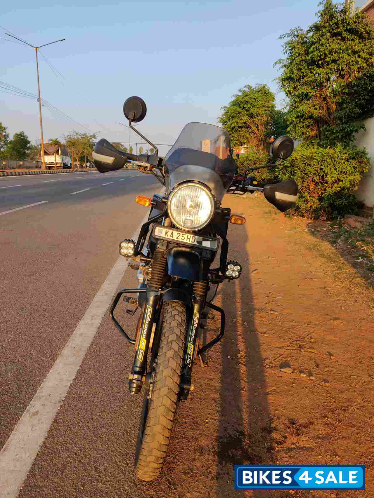 Granite Black Royal Enfield Himalayan BS VI