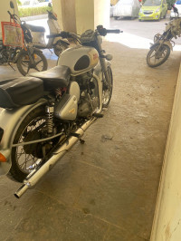 Royal Enfield Classic 350