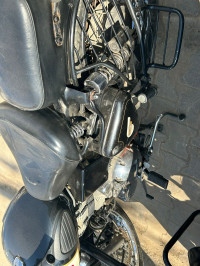 Black Royal Enfield Classic 350