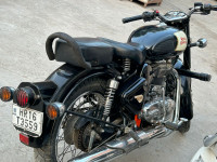 Black Royal Enfield Classic 350