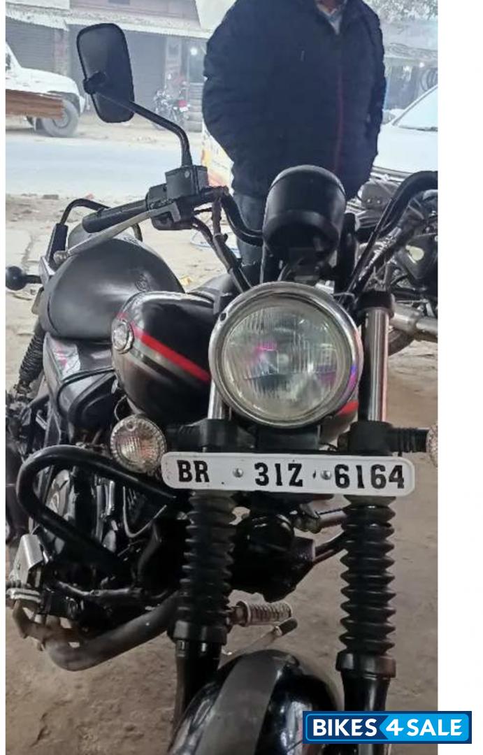Bajaj Avenger Street 220