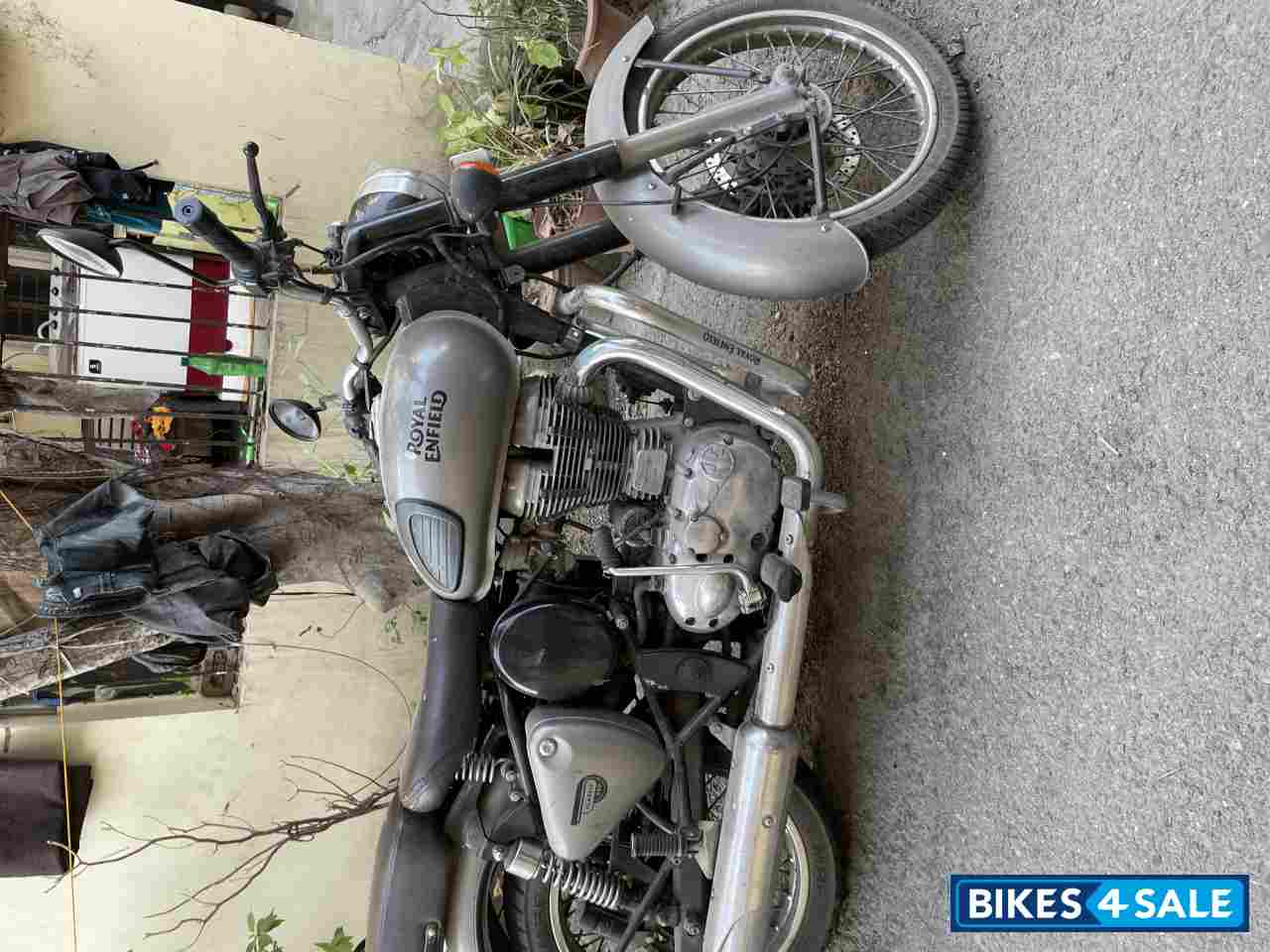 Royal Enfield Bullet 350