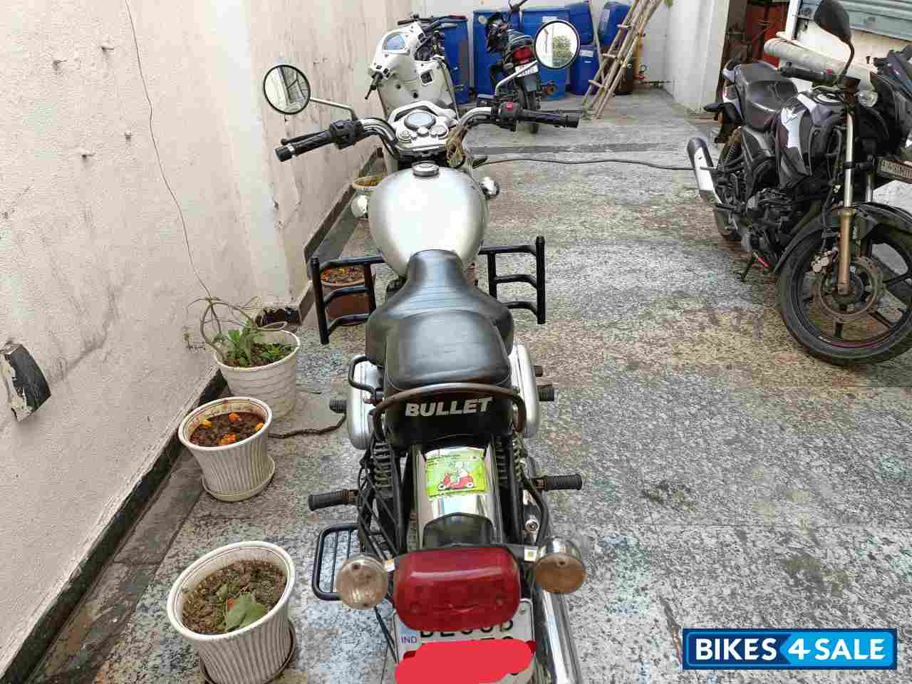 Silver Royal Enfield Bullet Electra Twinspark