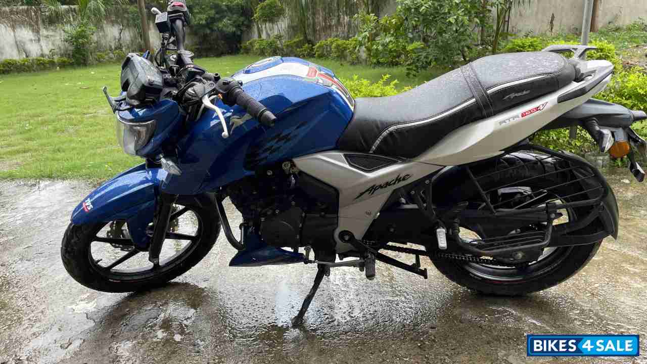 TVS Apache RTR 160 4V