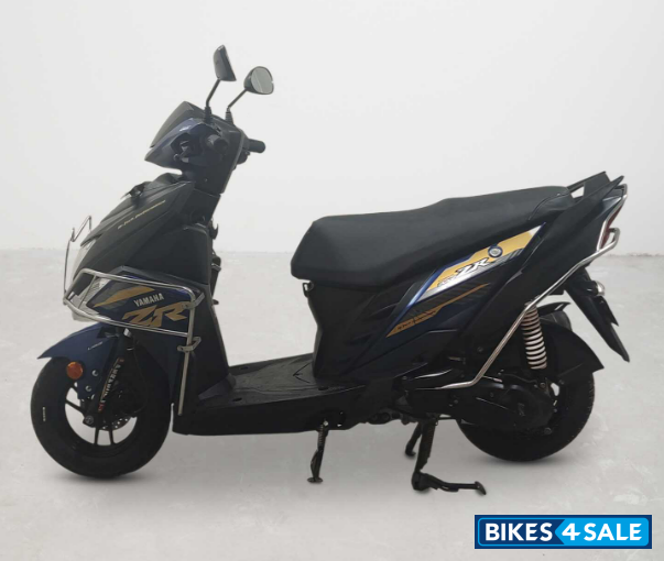 Yamaha Cygnus Ray ZR