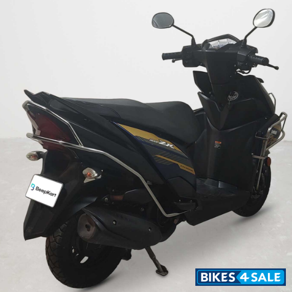 Yamaha Cygnus Ray ZR