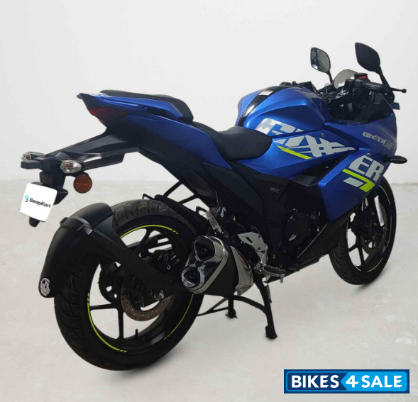 Suzuki Gixxer SF