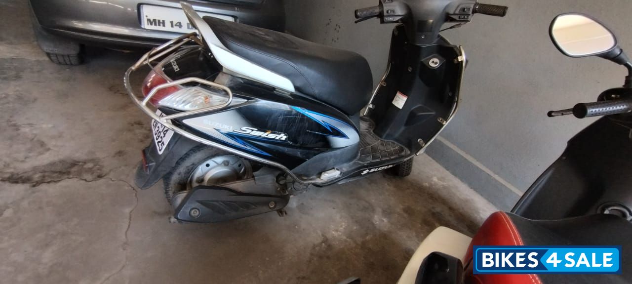 Black And Gray Suzuki Swish