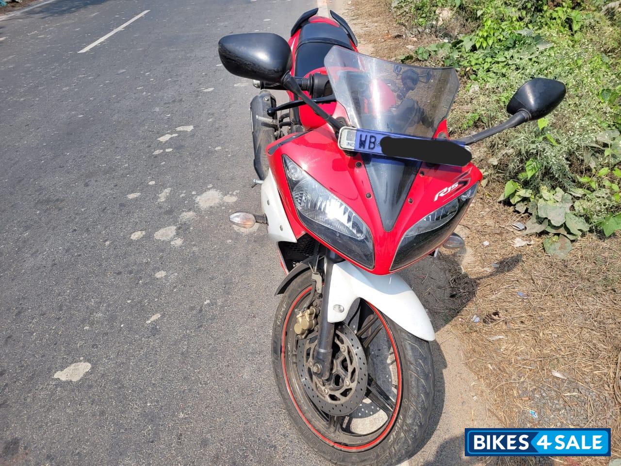 Vivid Red Cocktail Yamaha YZF R15 S