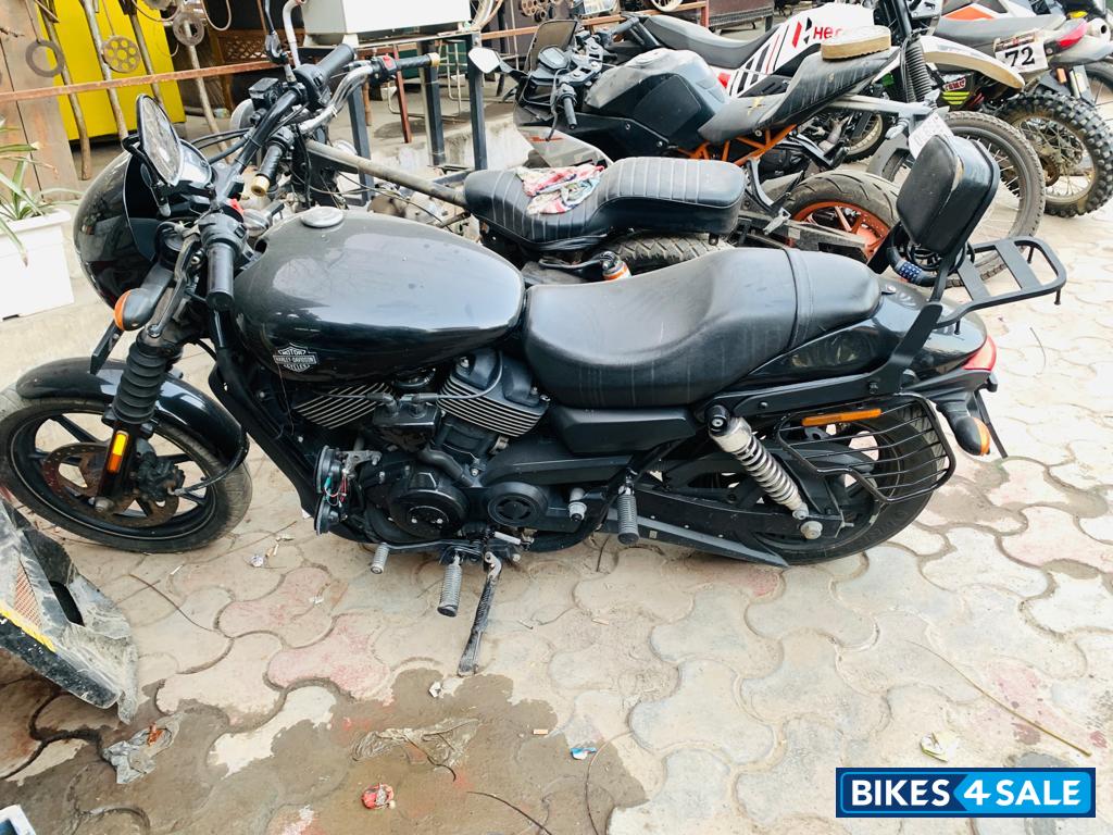 Jet Black Harley Davidson Street 750