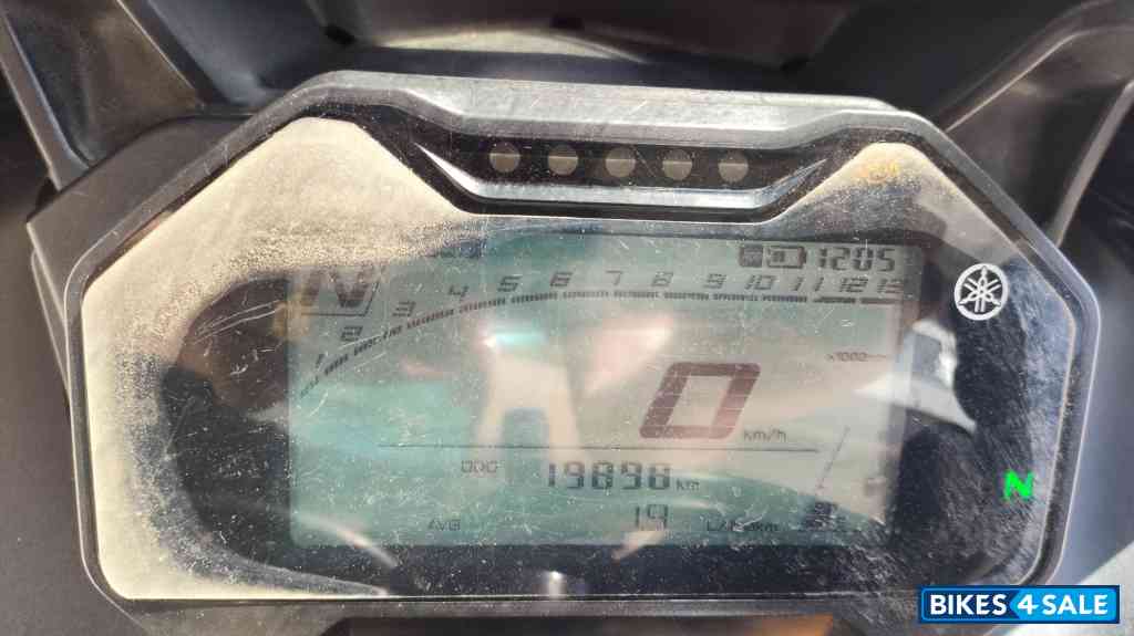 Matalic Grey Yamaha YZF R1M