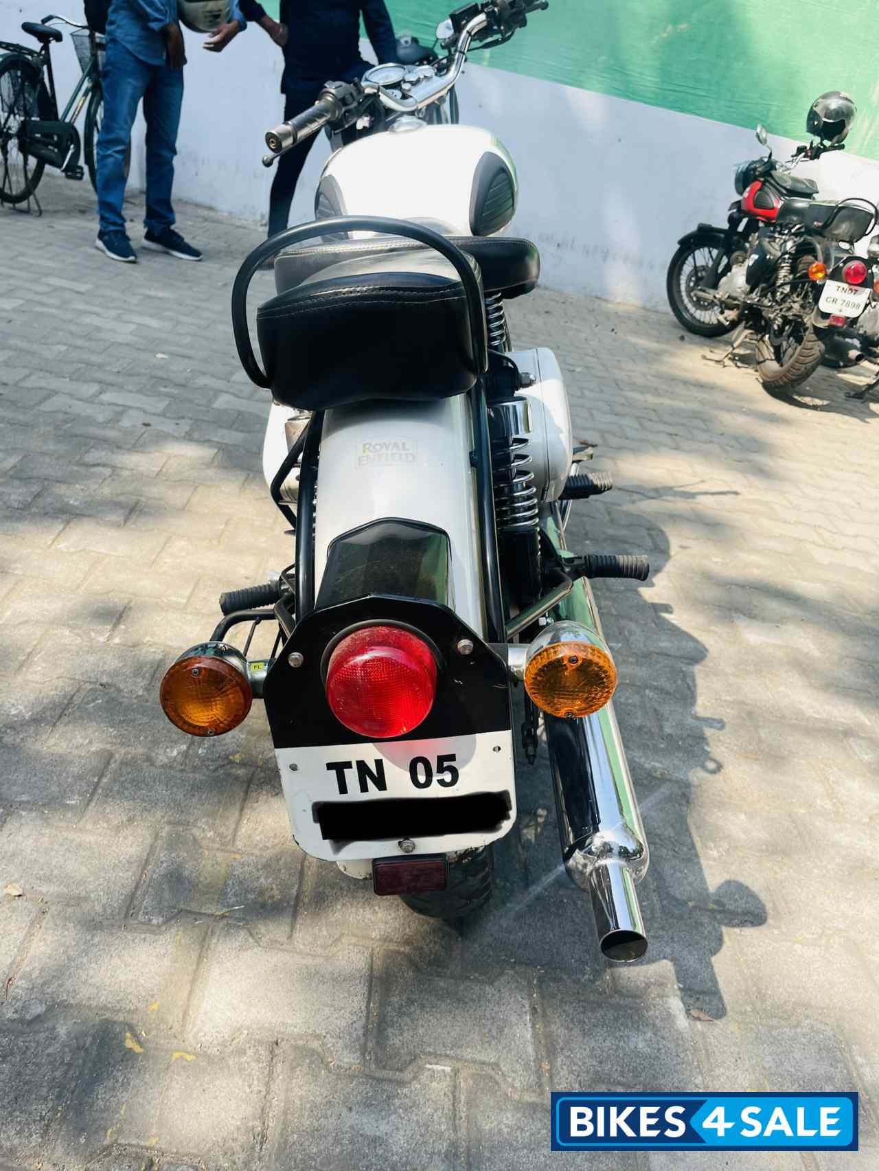 Ash (white) Royal Enfield Classic 350