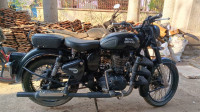 Royal Enfield Classic Stealth Black