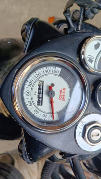 Royal Enfield Classic Stealth Black