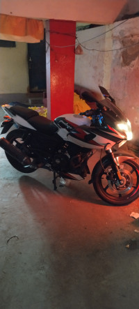 Bajaj Pulsar 220F