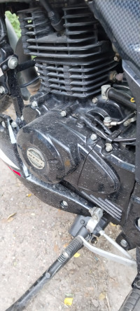 Bajaj Pulsar 220F