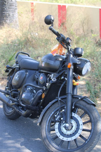 Black Jawa 350 Java 42 dual ABS V1 ALISTER BLACK