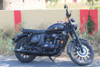 Black Jawa 350 Java 42 dual ABS V1 ALISTER BLACK