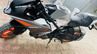 Mettalic-silver KTM RC 390 2020